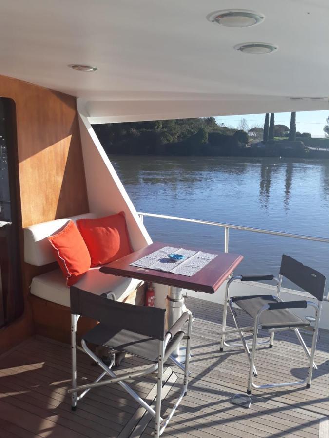 Boat And Breakfast Fiumicino - Roma Hotell Ostia Antica Eksteriør bilde